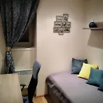 Apartment In The Heart Of *